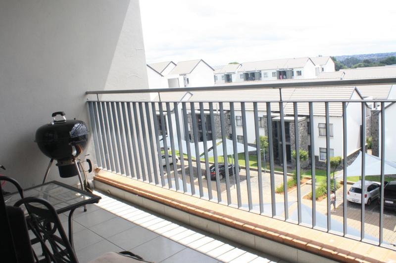 2 Bedroom Property for Sale in Glen Marais Gauteng