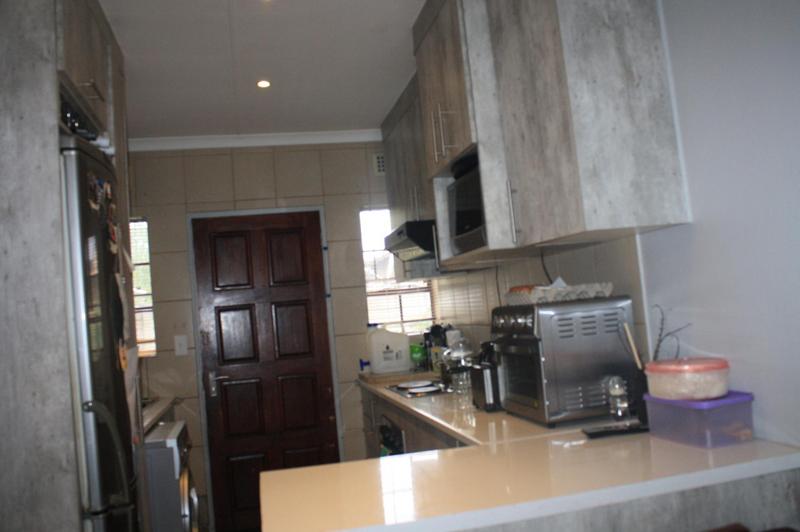 3 Bedroom Property for Sale in Clayville Gauteng