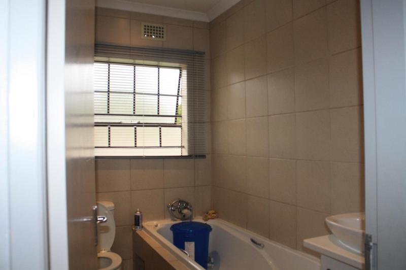 3 Bedroom Property for Sale in Clayville Gauteng