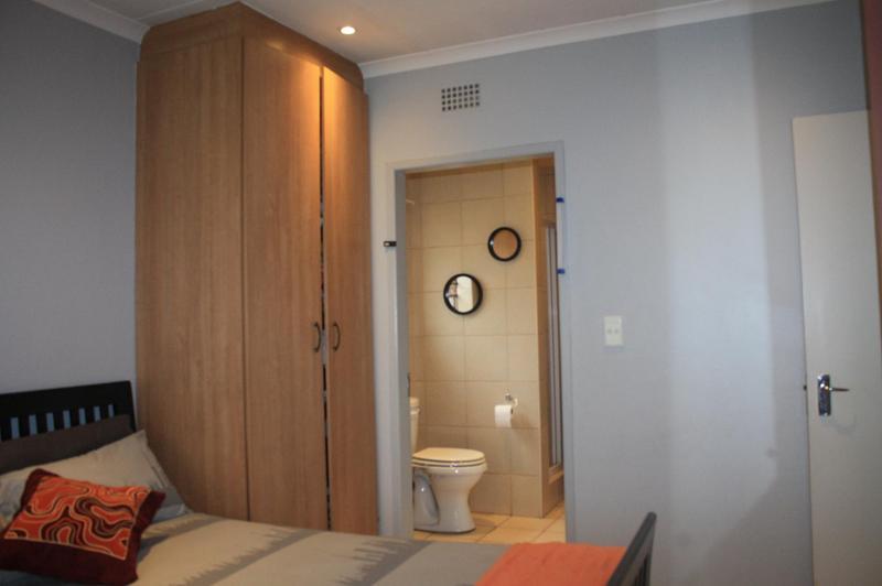 3 Bedroom Property for Sale in Clayville Gauteng