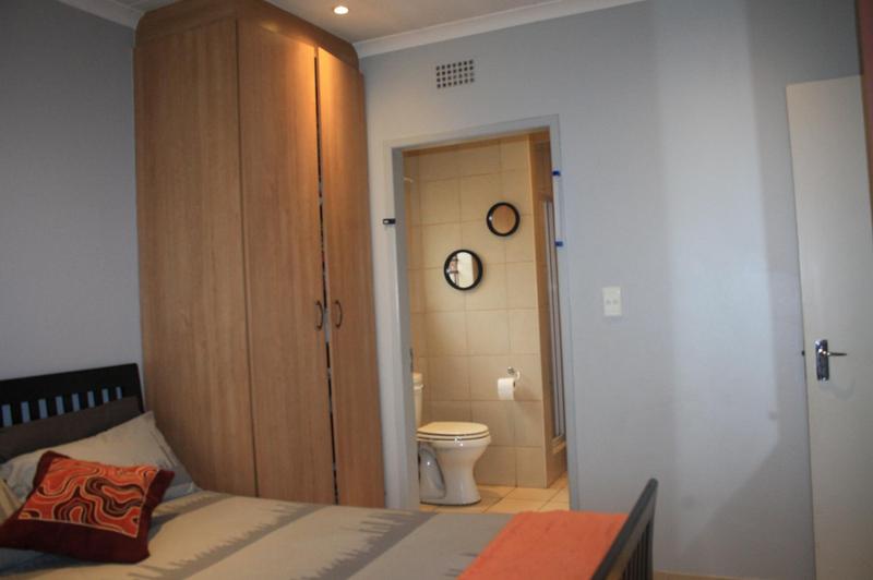 3 Bedroom Property for Sale in Clayville Gauteng