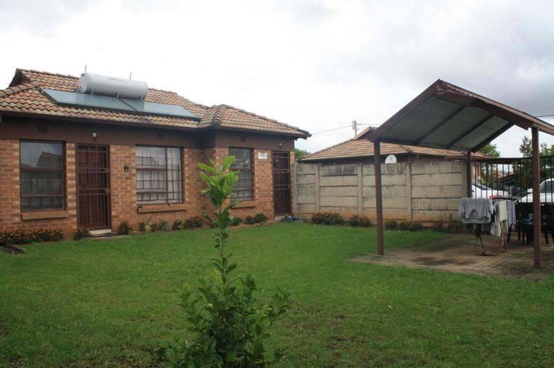 3 Bedroom Property for Sale in Clayville Gauteng