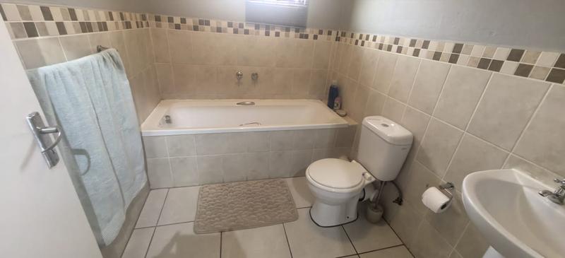 2 Bedroom Property for Sale in Princess A H Gauteng