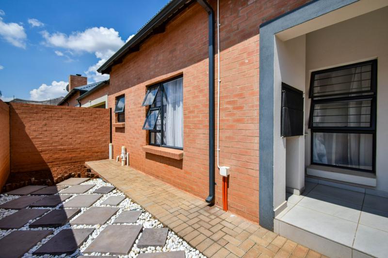 3 Bedroom Property for Sale in Annlin Gauteng