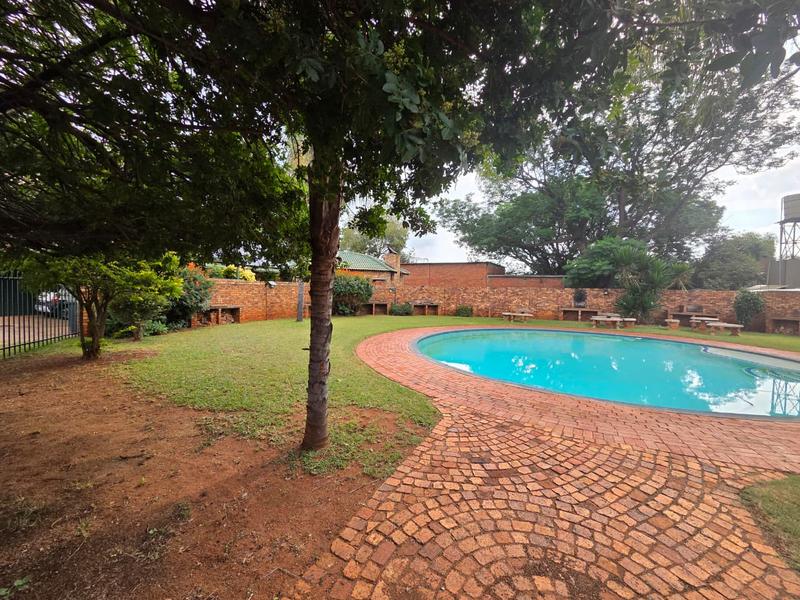 3 Bedroom Property for Sale in Annlin Gauteng