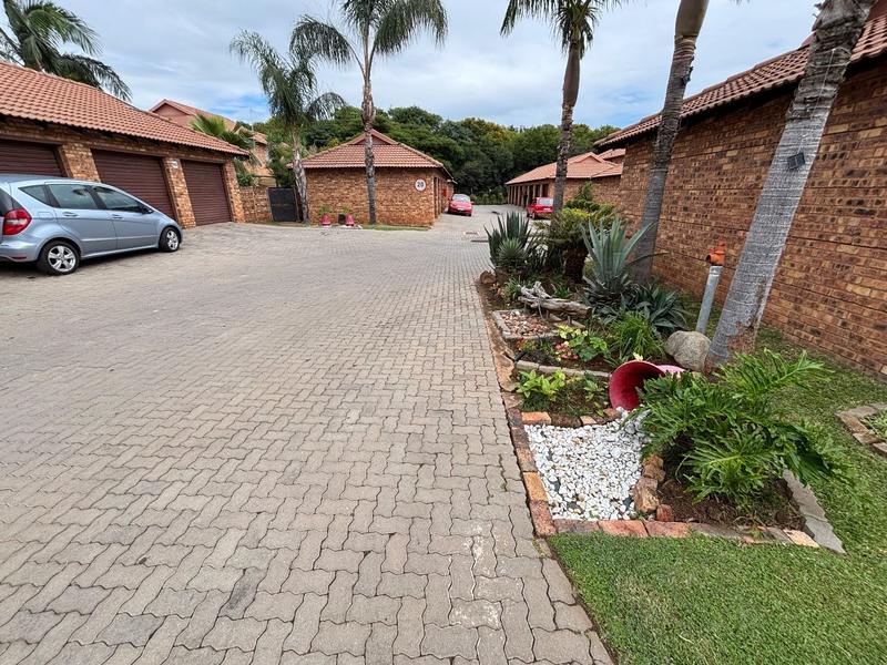 2 Bedroom Property for Sale in Annlin Gauteng