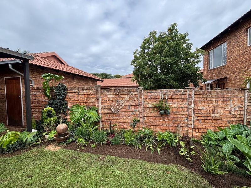 2 Bedroom Property for Sale in Annlin Gauteng