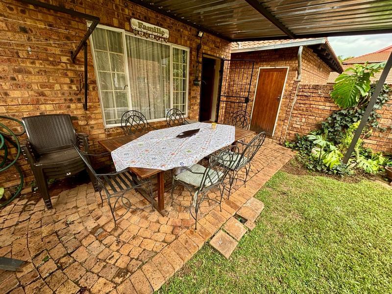 2 Bedroom Property for Sale in Annlin Gauteng