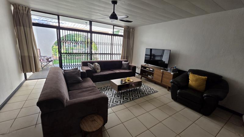 3 Bedroom Property for Sale in Sinoville Gauteng