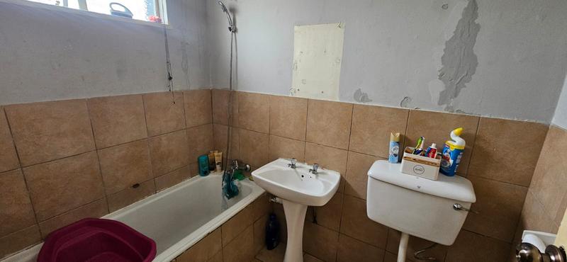2 Bedroom Property for Sale in Forest Hill Gauteng
