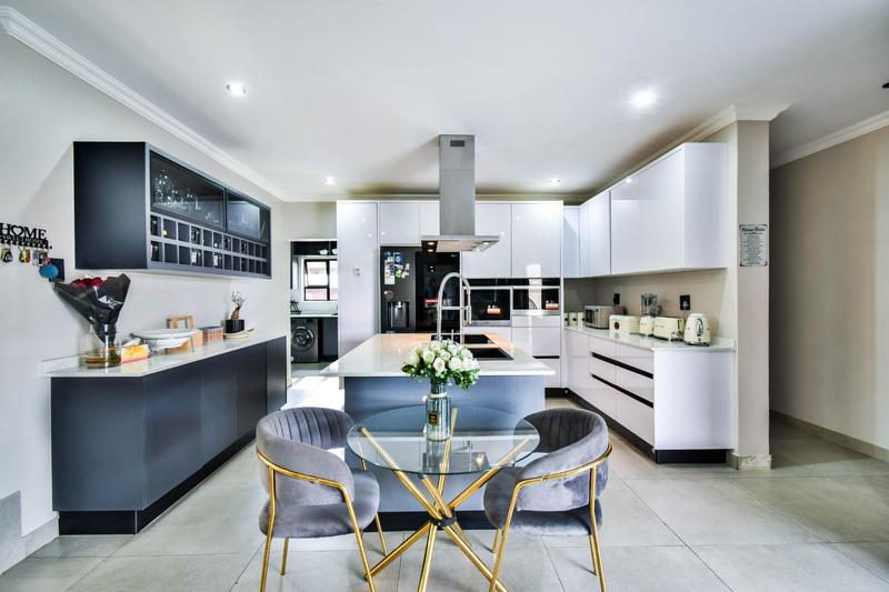 To Let 6 Bedroom Property for Rent in Savannah Country Estate Gauteng