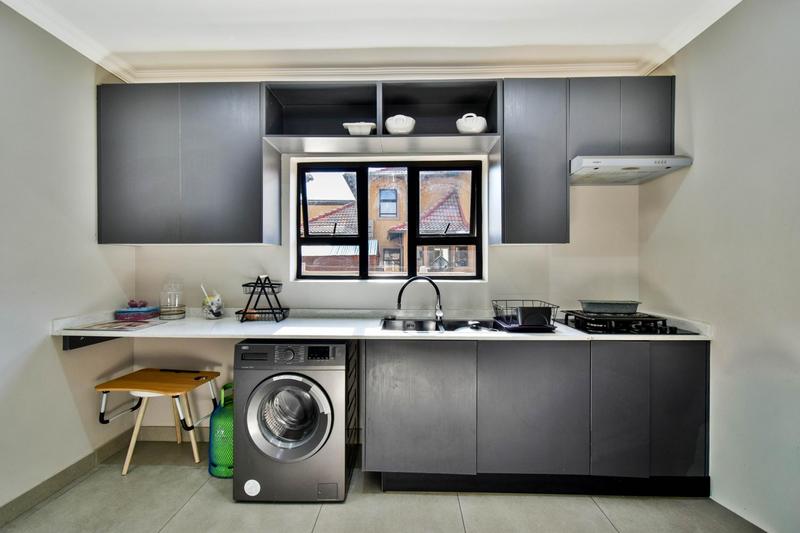 To Let 6 Bedroom Property for Rent in Savannah Country Estate Gauteng