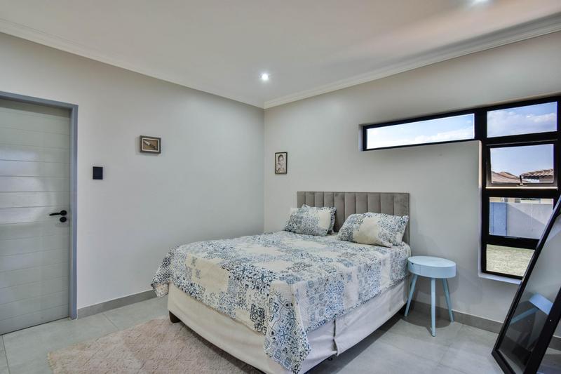 To Let 6 Bedroom Property for Rent in Savannah Country Estate Gauteng