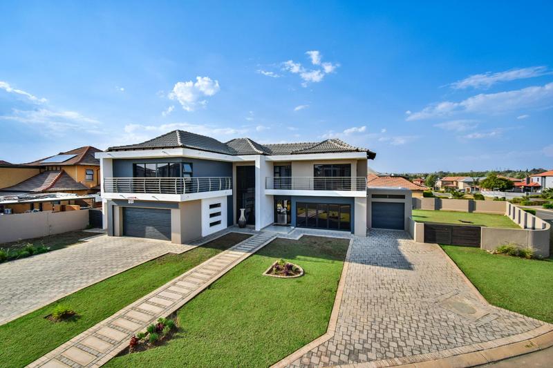 To Let 6 Bedroom Property for Rent in Savannah Country Estate Gauteng