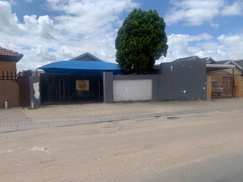 2 Bedroom Property for Sale in Tembisa Gauteng