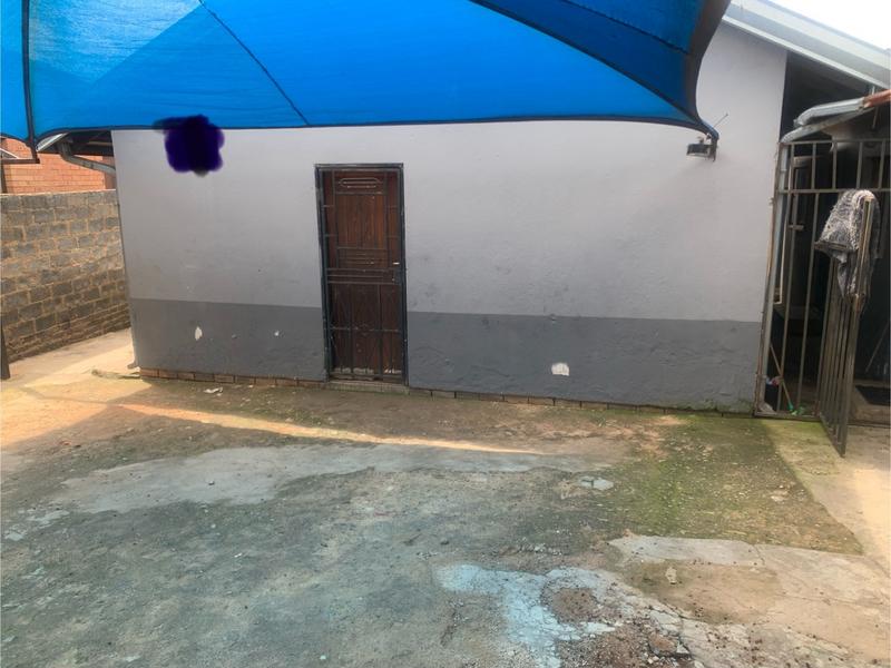 2 Bedroom Property for Sale in Tembisa Gauteng