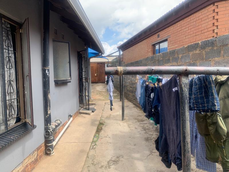 2 Bedroom Property for Sale in Tembisa Gauteng