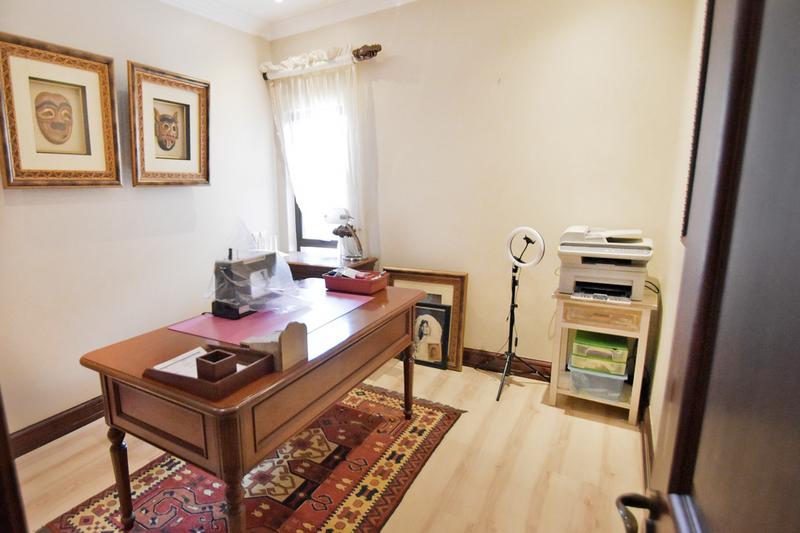 5 Bedroom Property for Sale in Bedfordview Gauteng