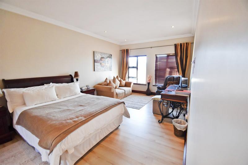 5 Bedroom Property for Sale in Bedfordview Gauteng