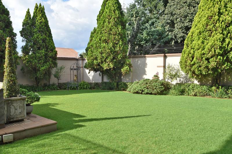 5 Bedroom Property for Sale in Bedfordview Gauteng