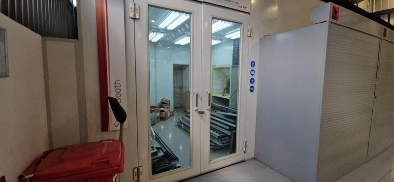 To Let commercial Property for Rent in Randjespark Gauteng