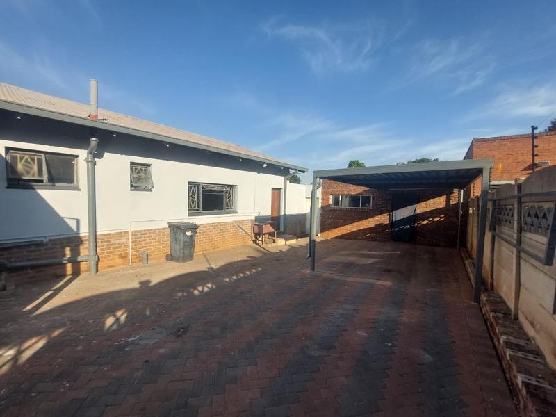 3 Bedroom Property for Sale in Mountain View Gauteng
