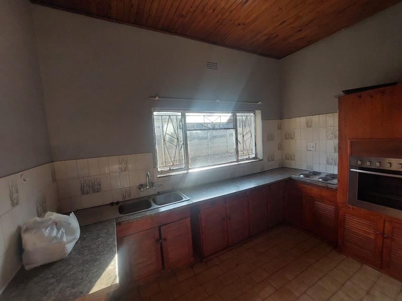 3 Bedroom Property for Sale in Mountain View Gauteng