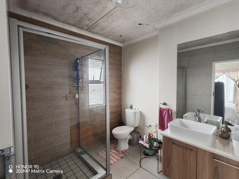 2 Bedroom Property for Sale in Modderfontein Gauteng