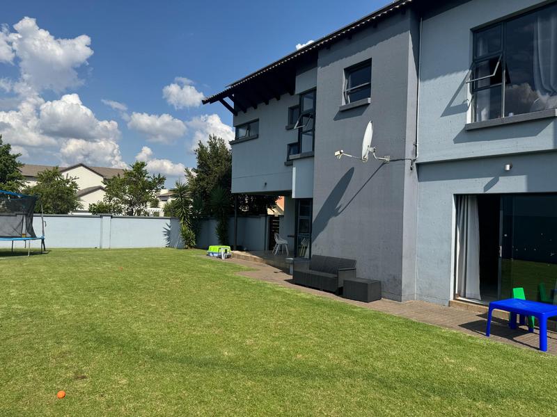 4 Bedroom Property for Sale in Midstream Hill Gauteng