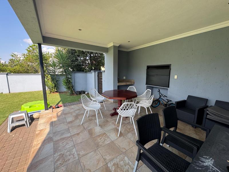 4 Bedroom Property for Sale in Midstream Hill Gauteng