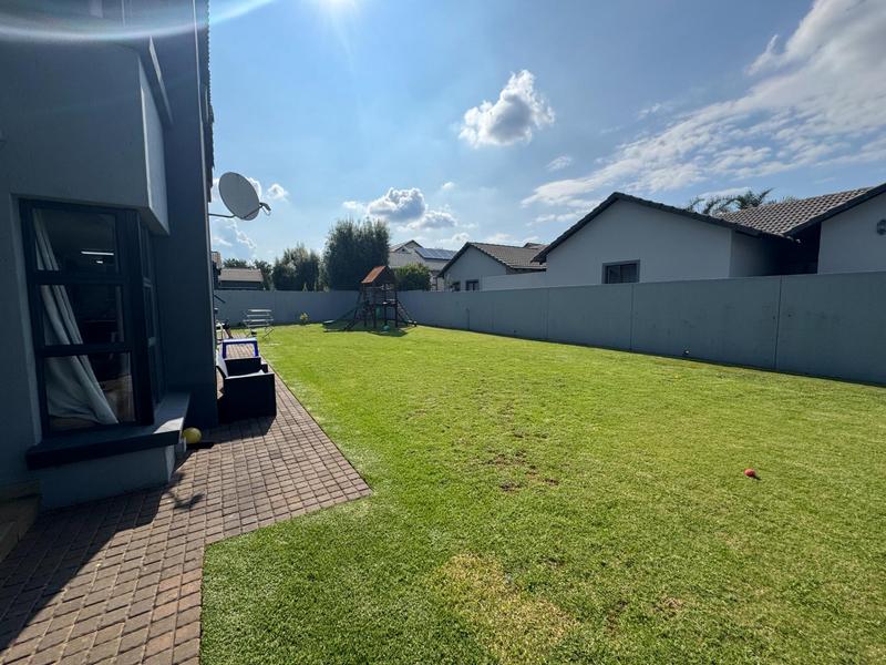 4 Bedroom Property for Sale in Midstream Hill Gauteng