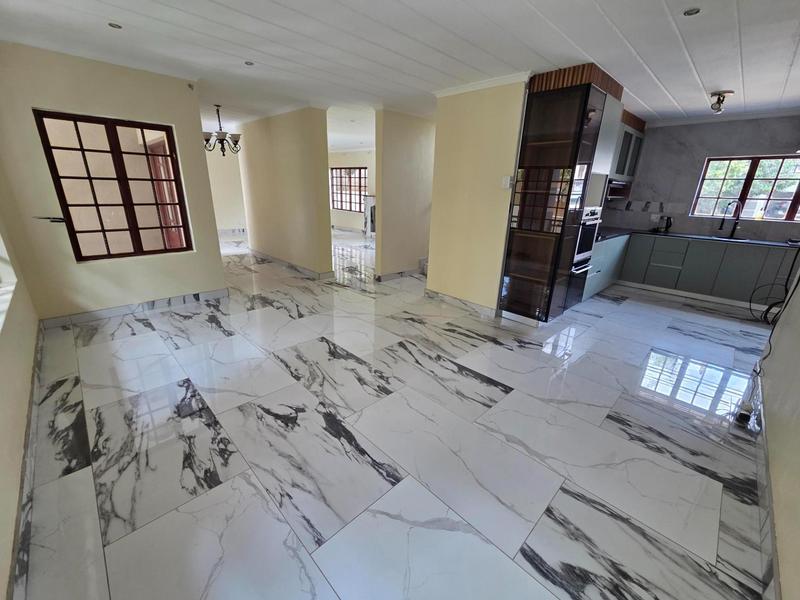 To Let 4 Bedroom Property for Rent in Faerie Glen Gauteng