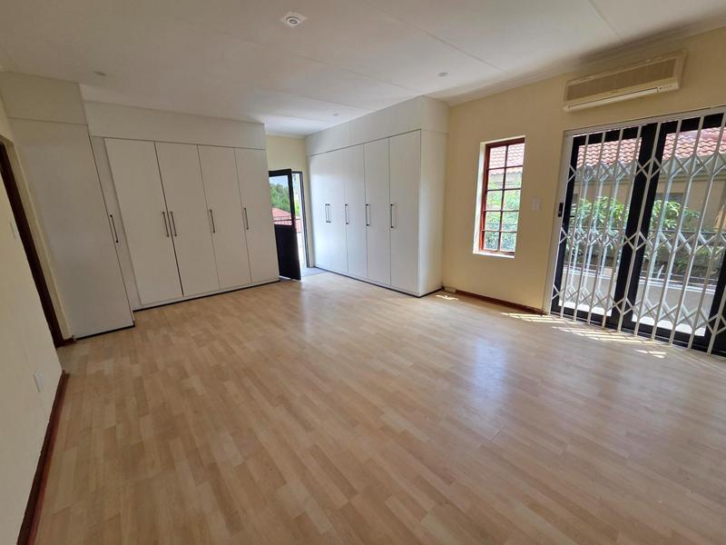 To Let 4 Bedroom Property for Rent in Faerie Glen Gauteng