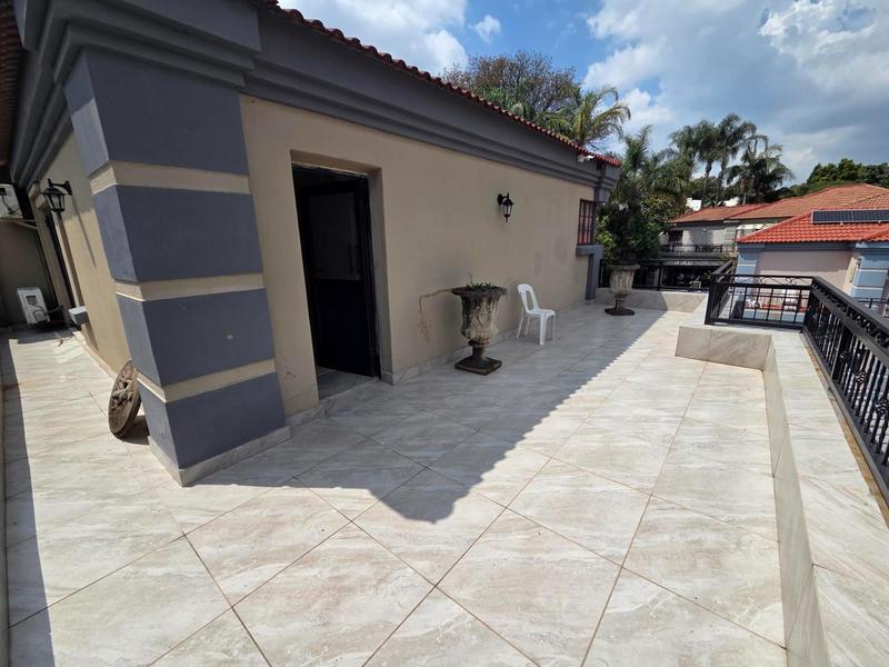 To Let 4 Bedroom Property for Rent in Faerie Glen Gauteng