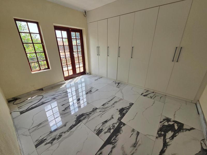 To Let 4 Bedroom Property for Rent in Faerie Glen Gauteng