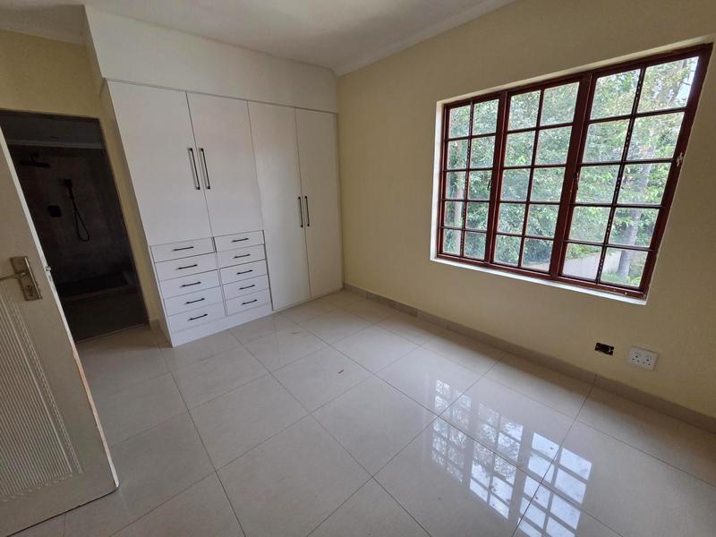 To Let 4 Bedroom Property for Rent in Faerie Glen Gauteng