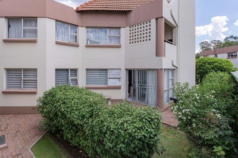 1 Bedroom Property for Sale in Bedfordview Gauteng