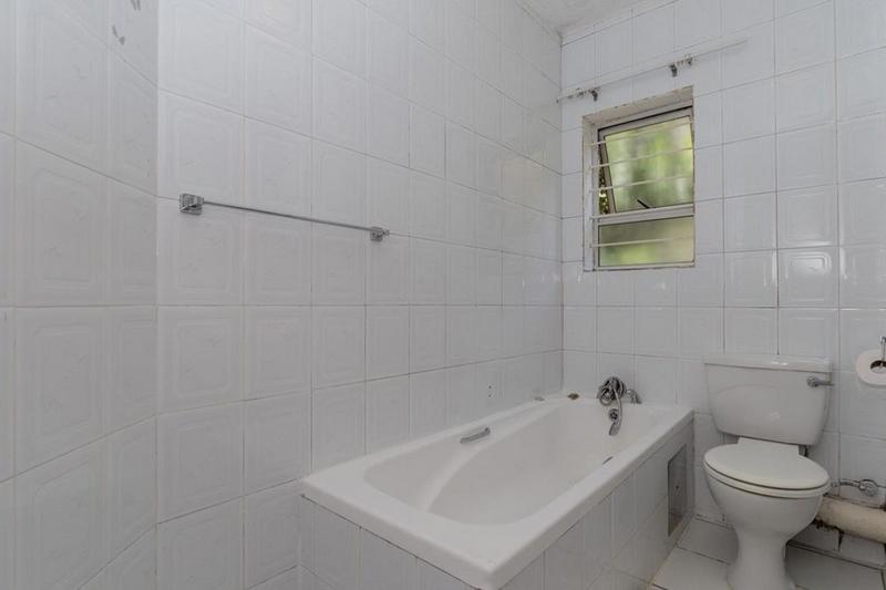 1 Bedroom Property for Sale in Bedfordview Gauteng