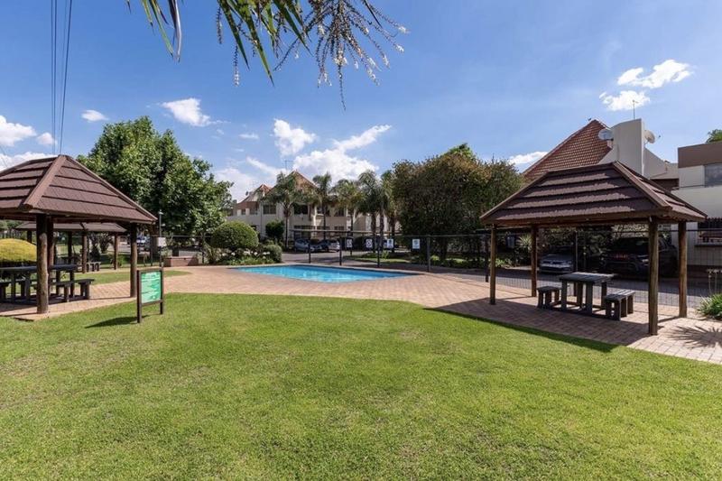 1 Bedroom Property for Sale in Bedfordview Gauteng