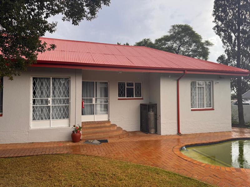 To Let 3 Bedroom Property for Rent in Edenvale Gauteng
