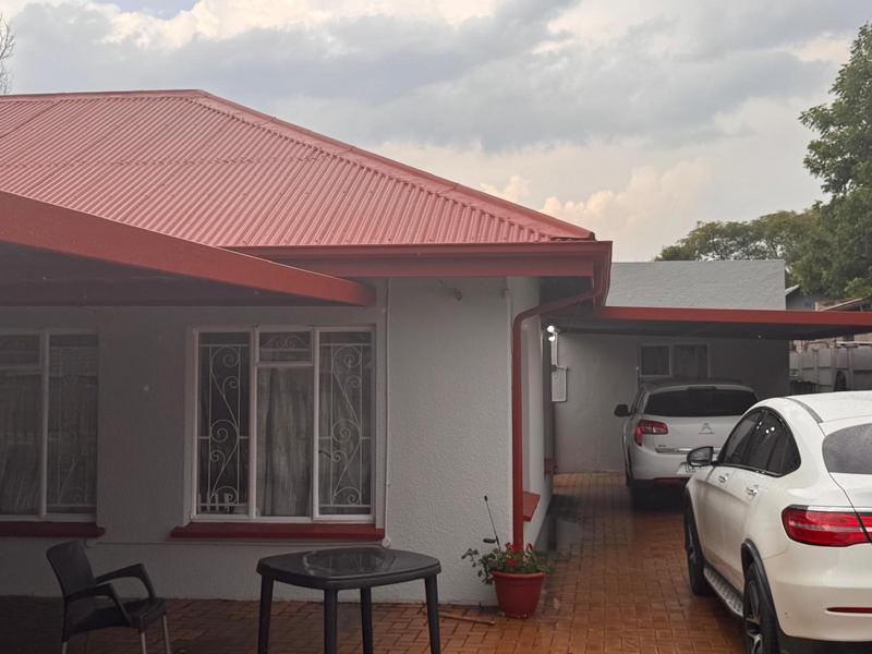 To Let 3 Bedroom Property for Rent in Edenvale Gauteng