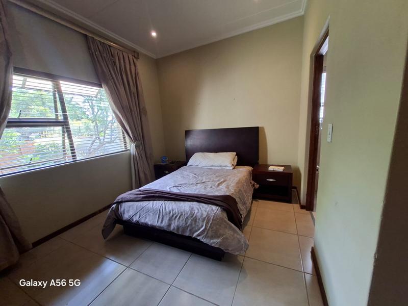 5 Bedroom Property for Sale in Kyalami Hills Gauteng