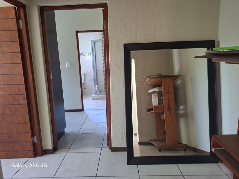 5 Bedroom Property for Sale in Kyalami Hills Gauteng