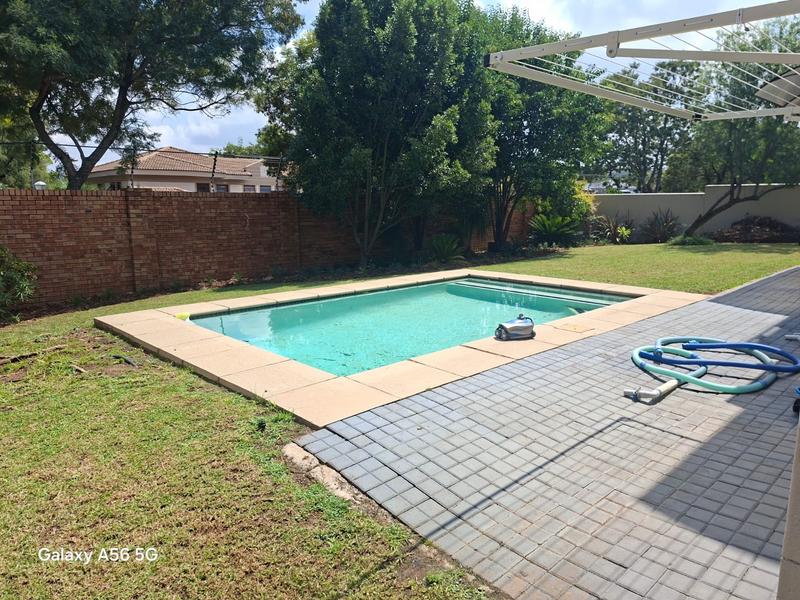 5 Bedroom Property for Sale in Kyalami Hills Gauteng