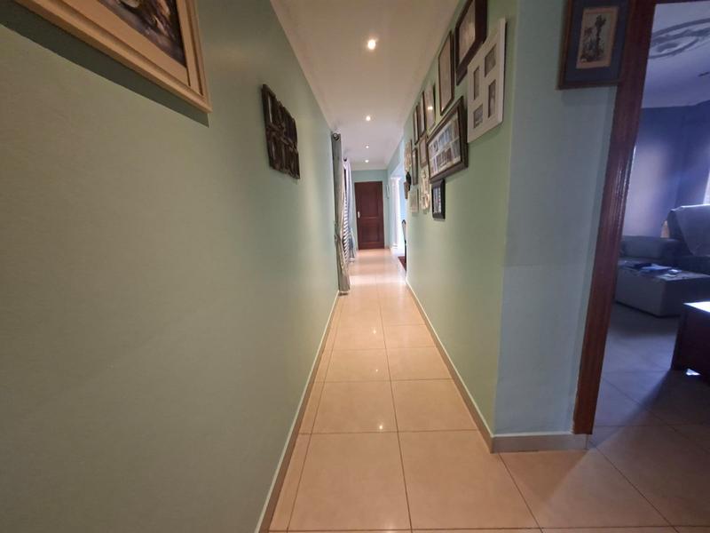 5 Bedroom Property for Sale in Sagewood Gauteng