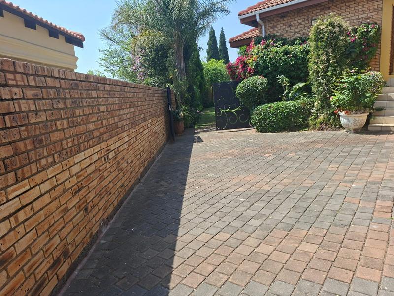5 Bedroom Property for Sale in Sagewood Gauteng