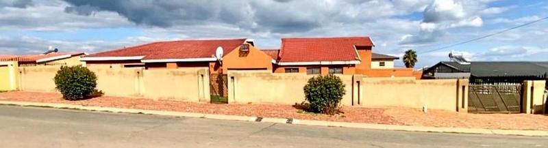 3 Bedroom Property for Sale in Lenasia South Gauteng