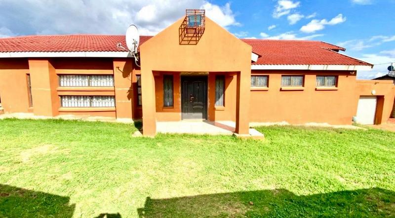 3 Bedroom Property for Sale in Lenasia South Gauteng