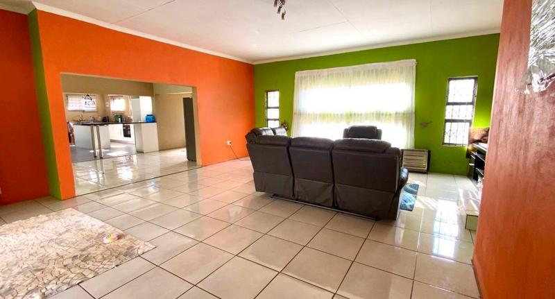 3 Bedroom Property for Sale in Lenasia South Gauteng