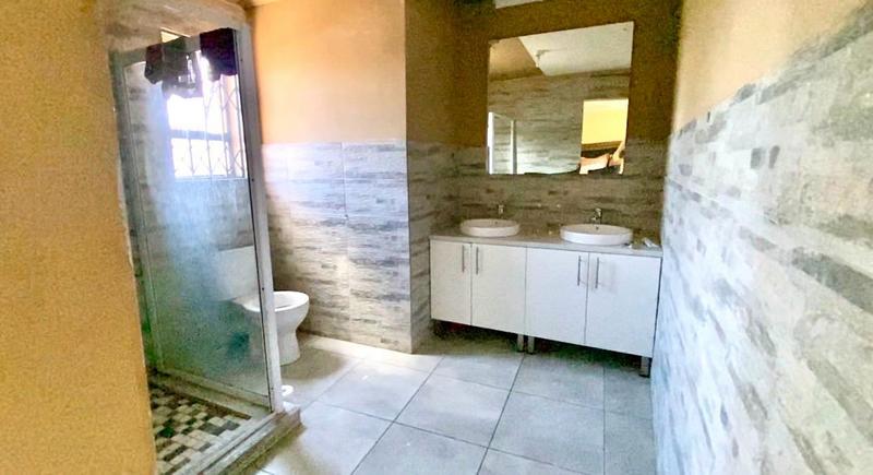 3 Bedroom Property for Sale in Lenasia South Gauteng